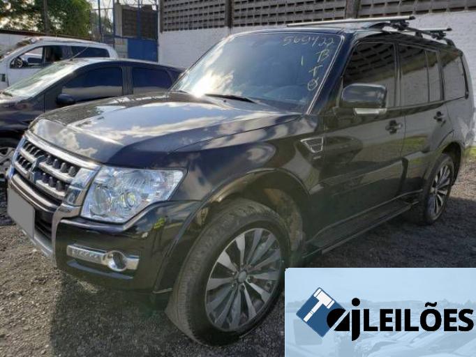 MITSUBISHI PAJERO FULL 18/19